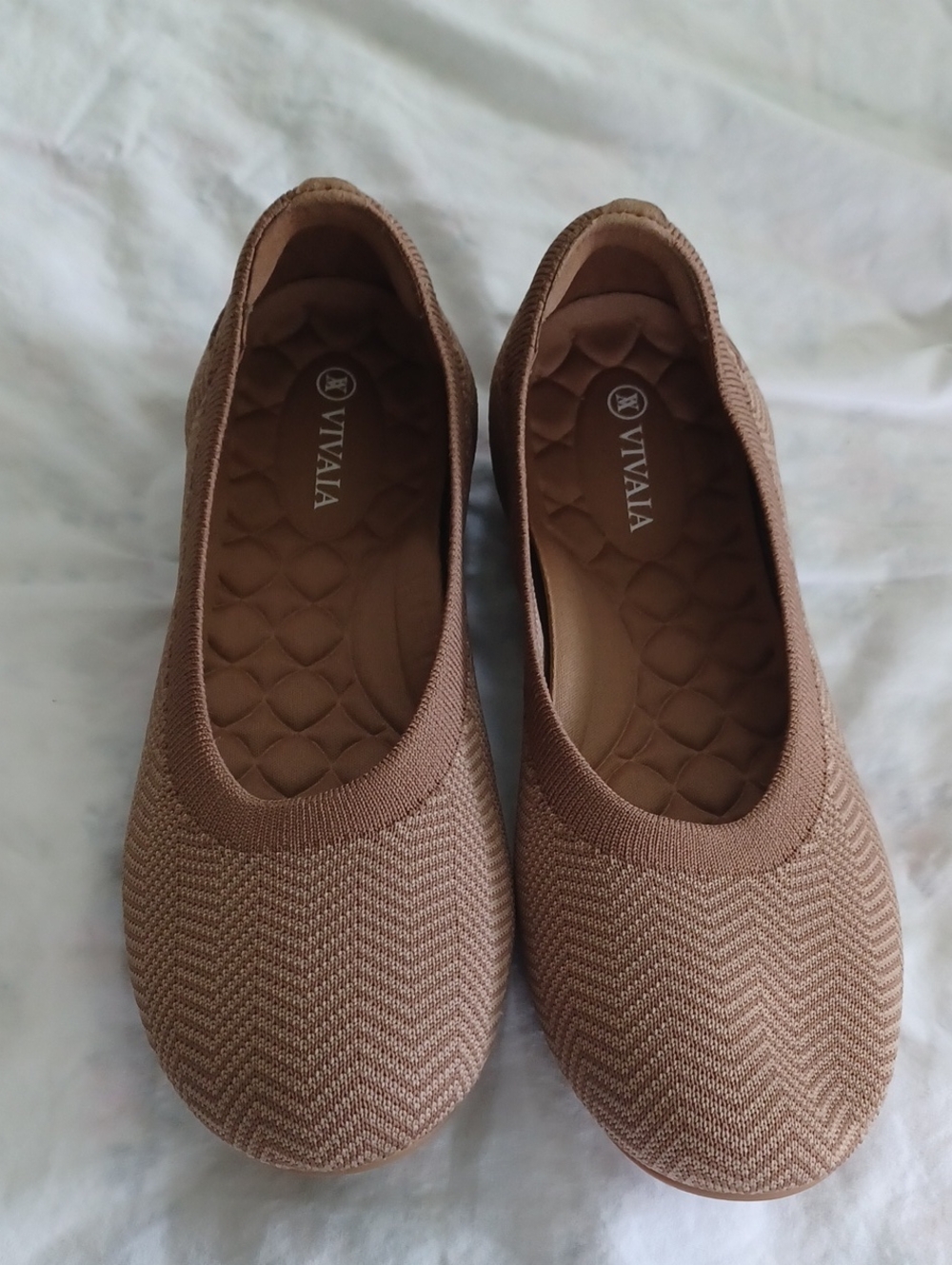 VIVAIA Women's Tan Knit Slip-On Flats